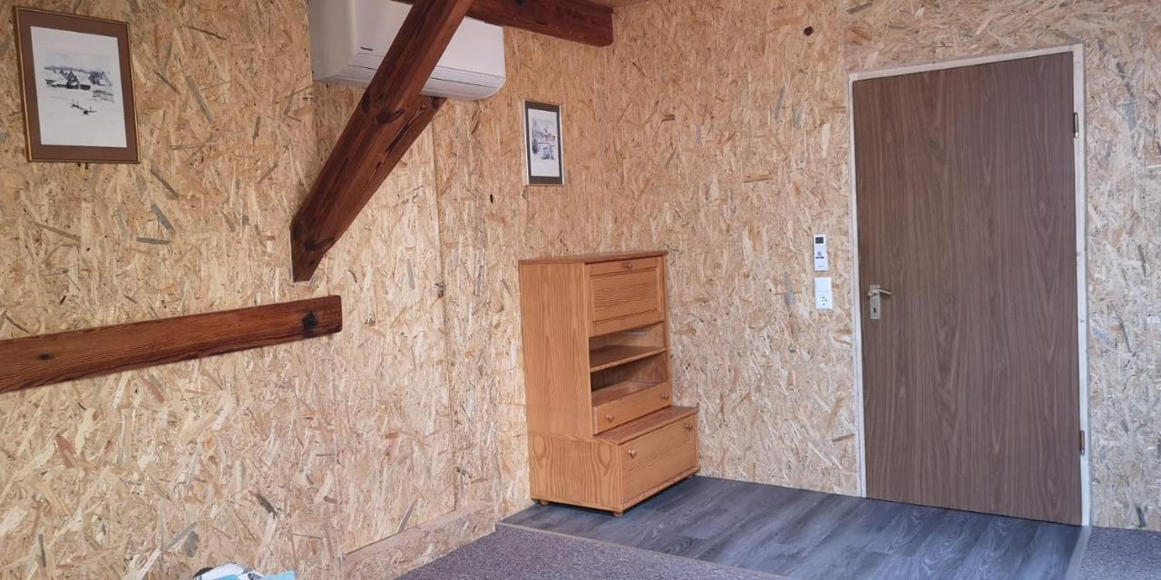 Pension Dingolshausen Exteriör bild
