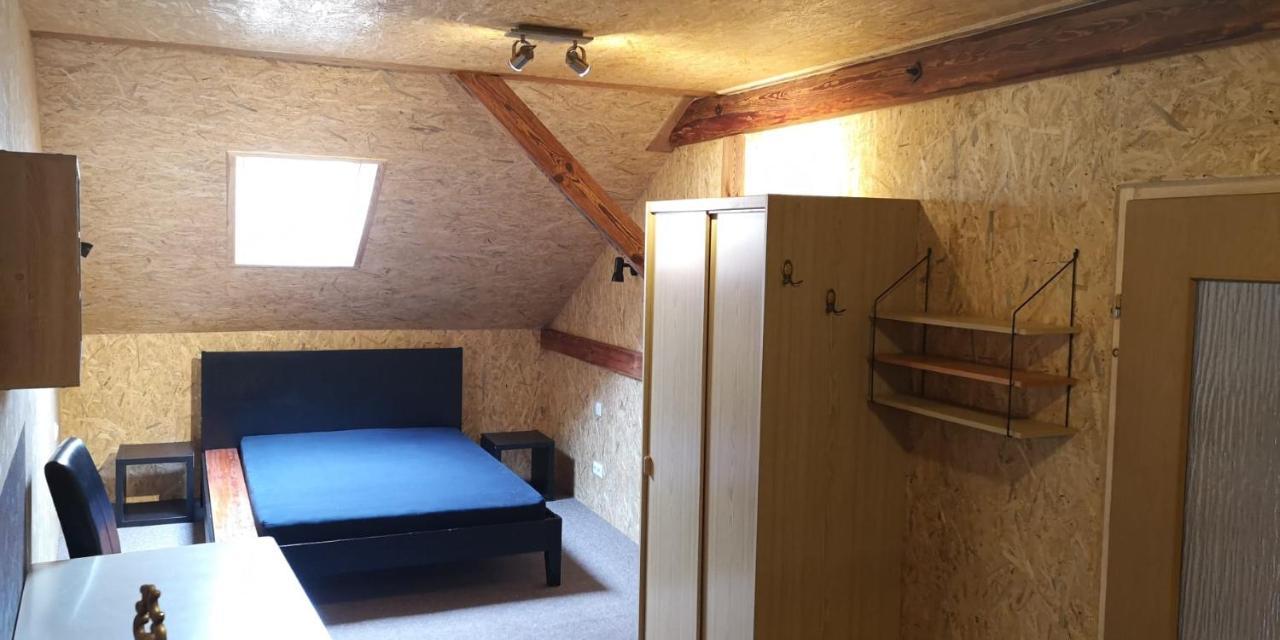 Pension Dingolshausen Exteriör bild