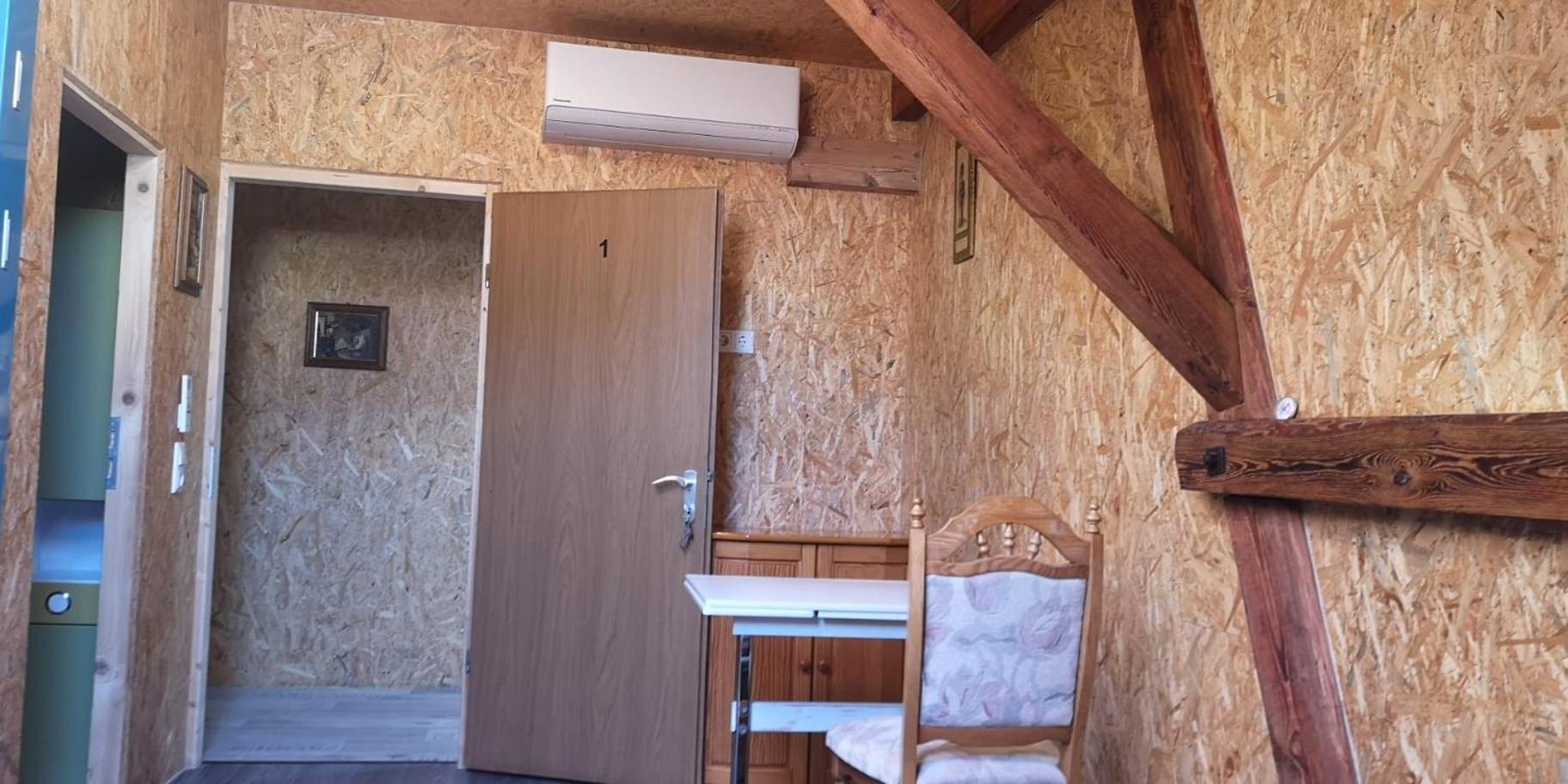 Pension Dingolshausen Exteriör bild