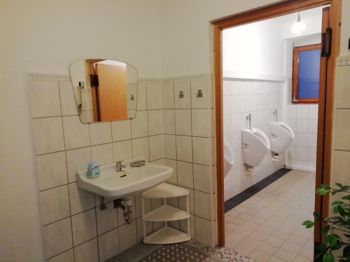 Pension Dingolshausen Exteriör bild