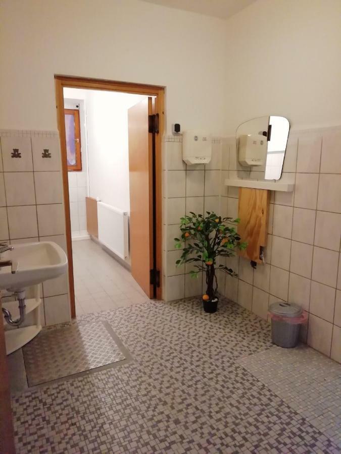 Pension Dingolshausen Exteriör bild